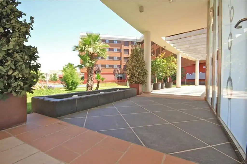 Pis de lloguer a Avenida DE LA ILUSTRACION, Campus de la Salud