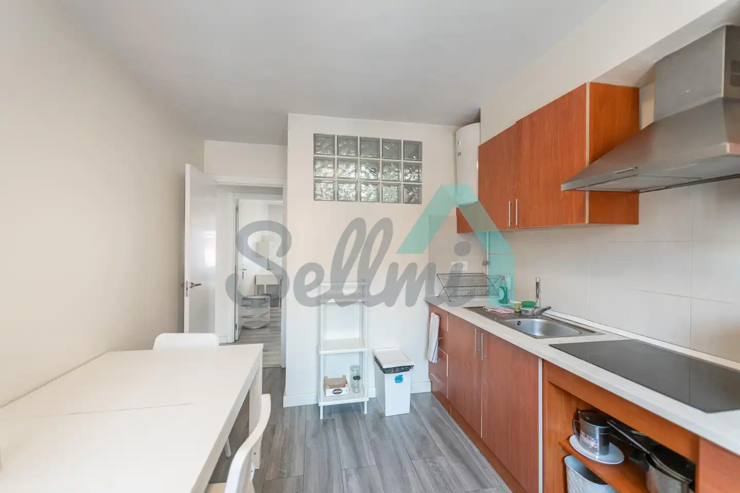 Cocina de Piso para compartir en Oviedo  con Calefacción y Amueblado