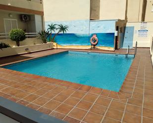 Swimming pool of Flat for sale in Vélez-Málaga