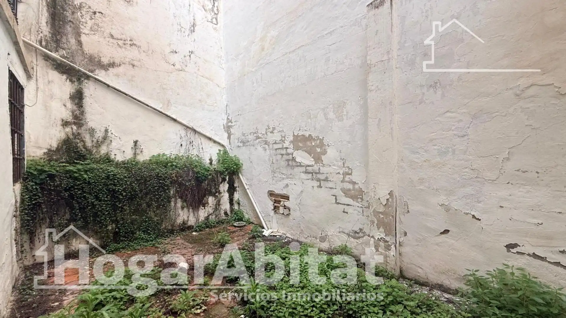 Exterior view of Houses for sale in Oliva  with Terrace, Storage room and Balcony