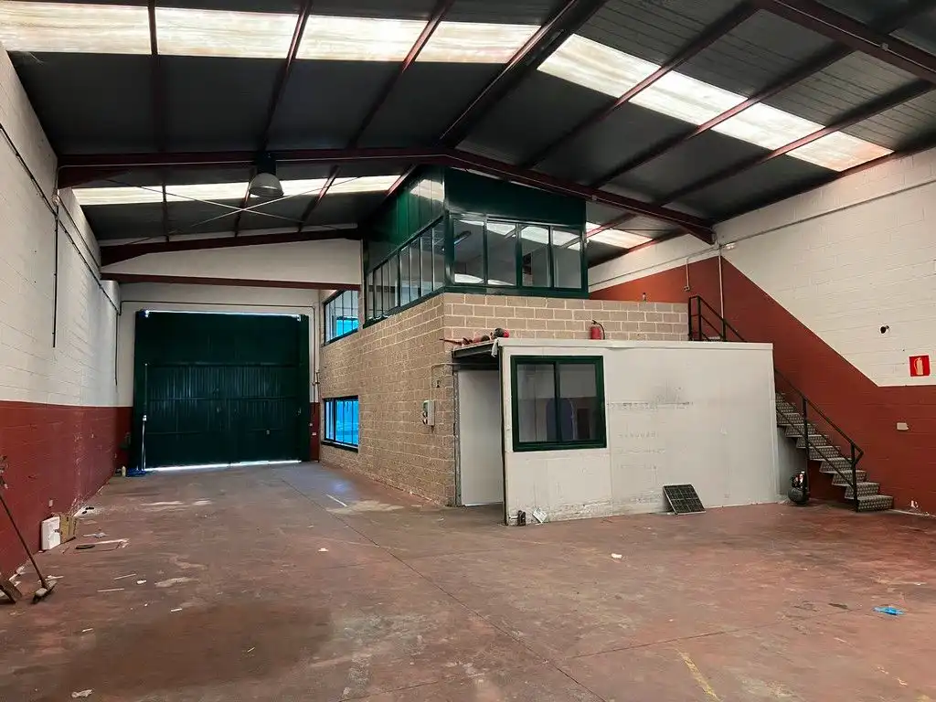 Nau industrial en venda a Cambre, imagen 3