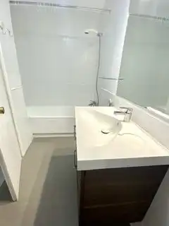 Baño de Piso en venta en Madrid con Aire acondicionado, Calefacción y Parquet