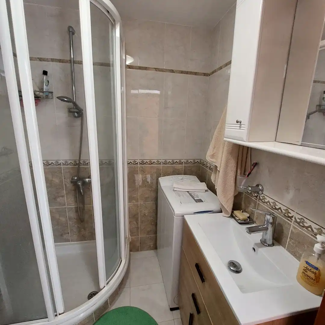 Badezimmer von Wohnung zur Miete in Benalmádena mit Klimaanlage, Möbliert und Gemeinschaftspool