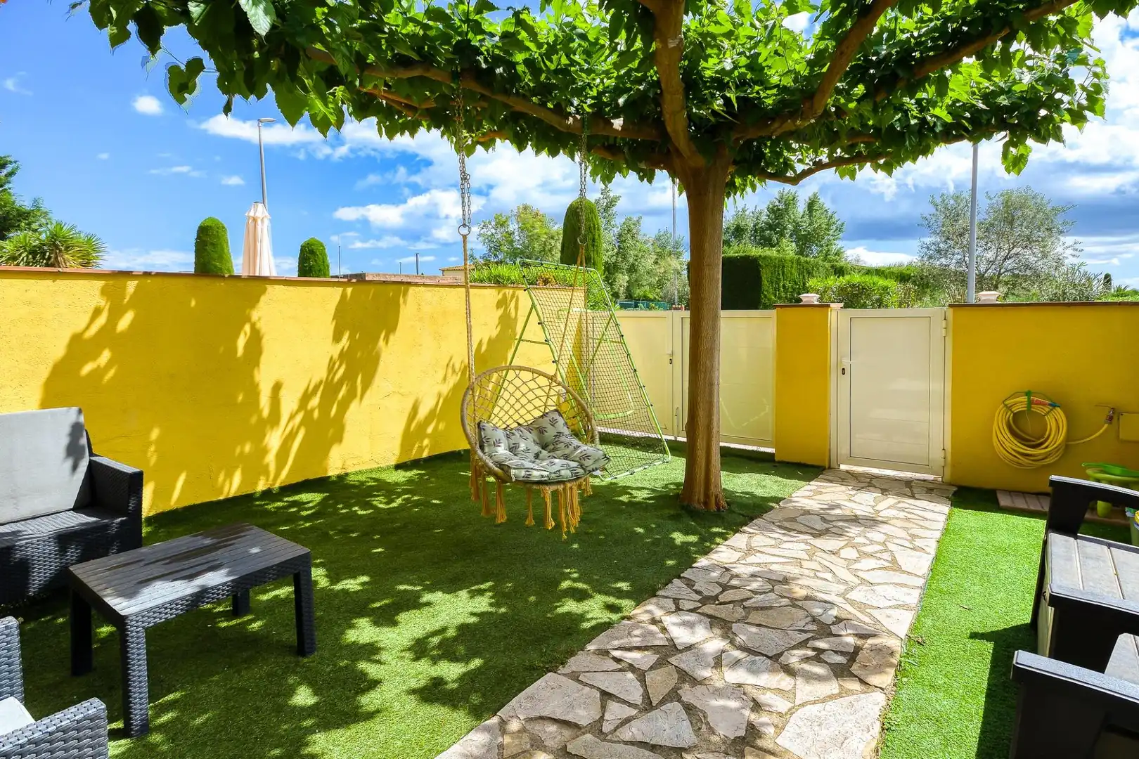 Terraza de Casa adosada en venta en Torroella de Fluvià con Aire acondicionado, Calefacción y Jardín privado