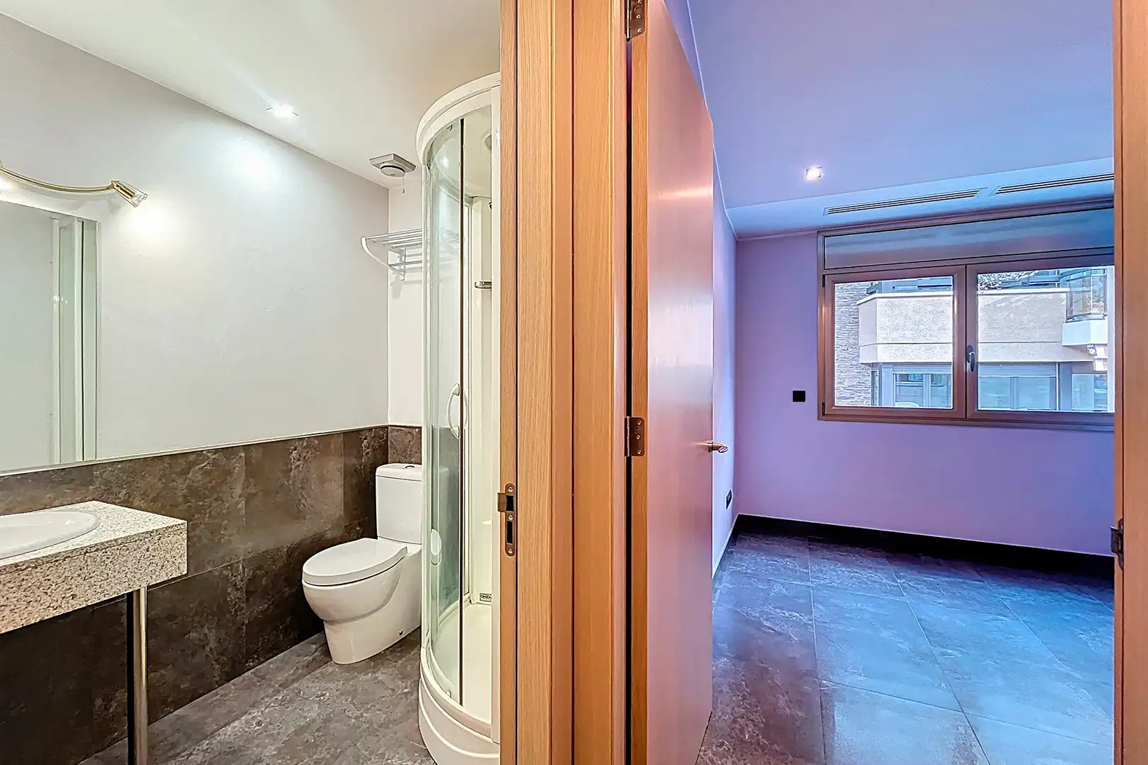 Bathroom of Attic for sale in Escaldes – Engordany  with Air Conditioner, Heating and Terrace