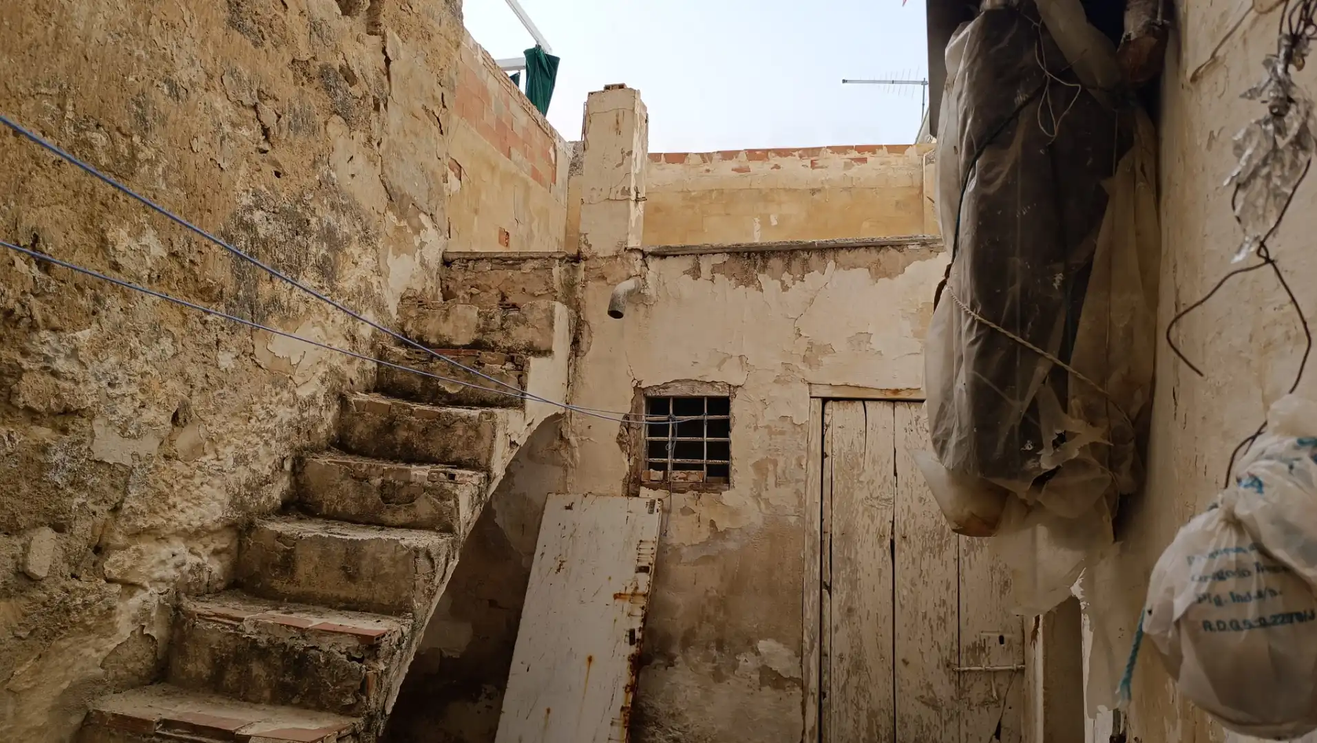 Vista exterior de Casa o xalet en venda en Pegalajar amb Terrassa i Moblat