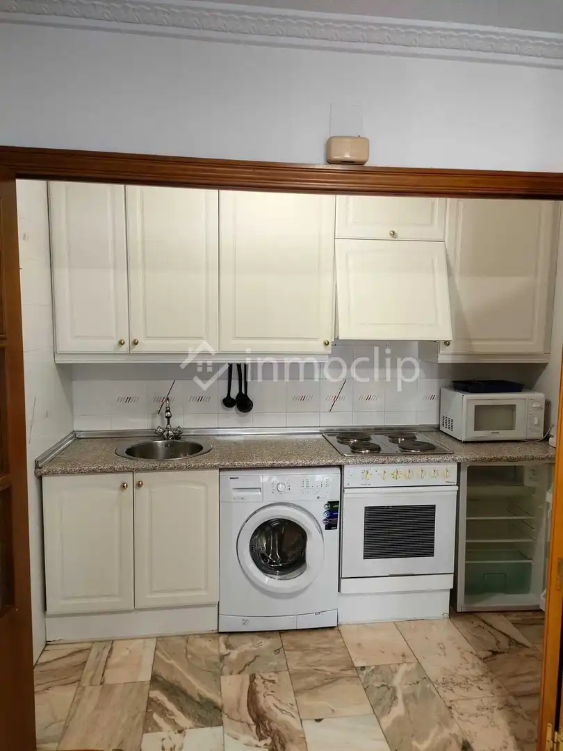 Cocina de Apartamento de alquiler en Salamanca con Calefacción y Amueblado
