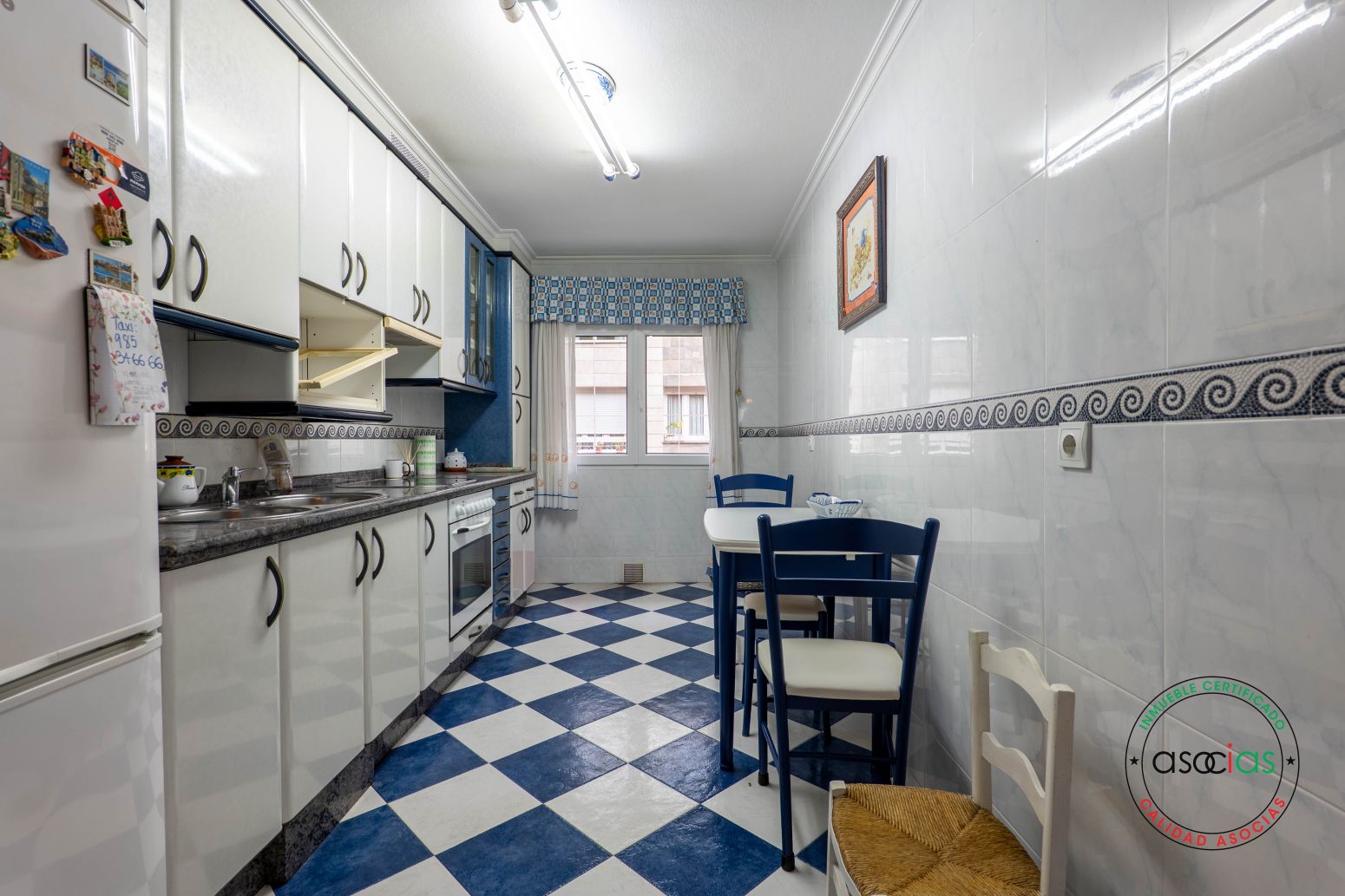 Cuina de Pis en venda en Gijón  amb Calefacció i Parquet