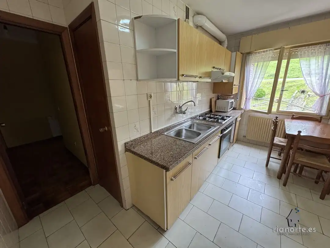 Cocina de Piso en venta en Ribadesella con Calefacción