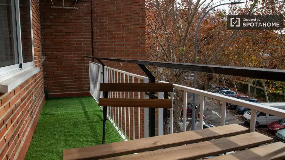 Terraza de Piso de alquiler en Alcalá de Henares con Aire acondicionado, Calefacción y Amueblado