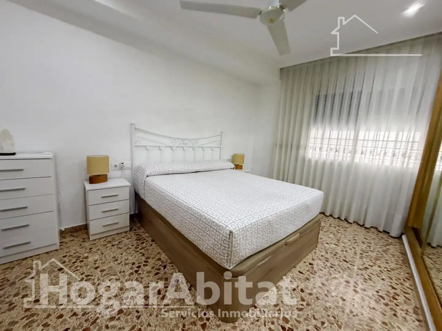 Bedroom of Flat for sale in Torrent  with Air Conditioner, Terrace and Furnished