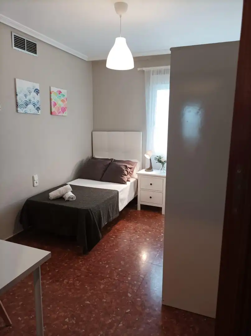 Habitación de Piso de alquiler en Córdoba con Aire acondicionado y Balcón