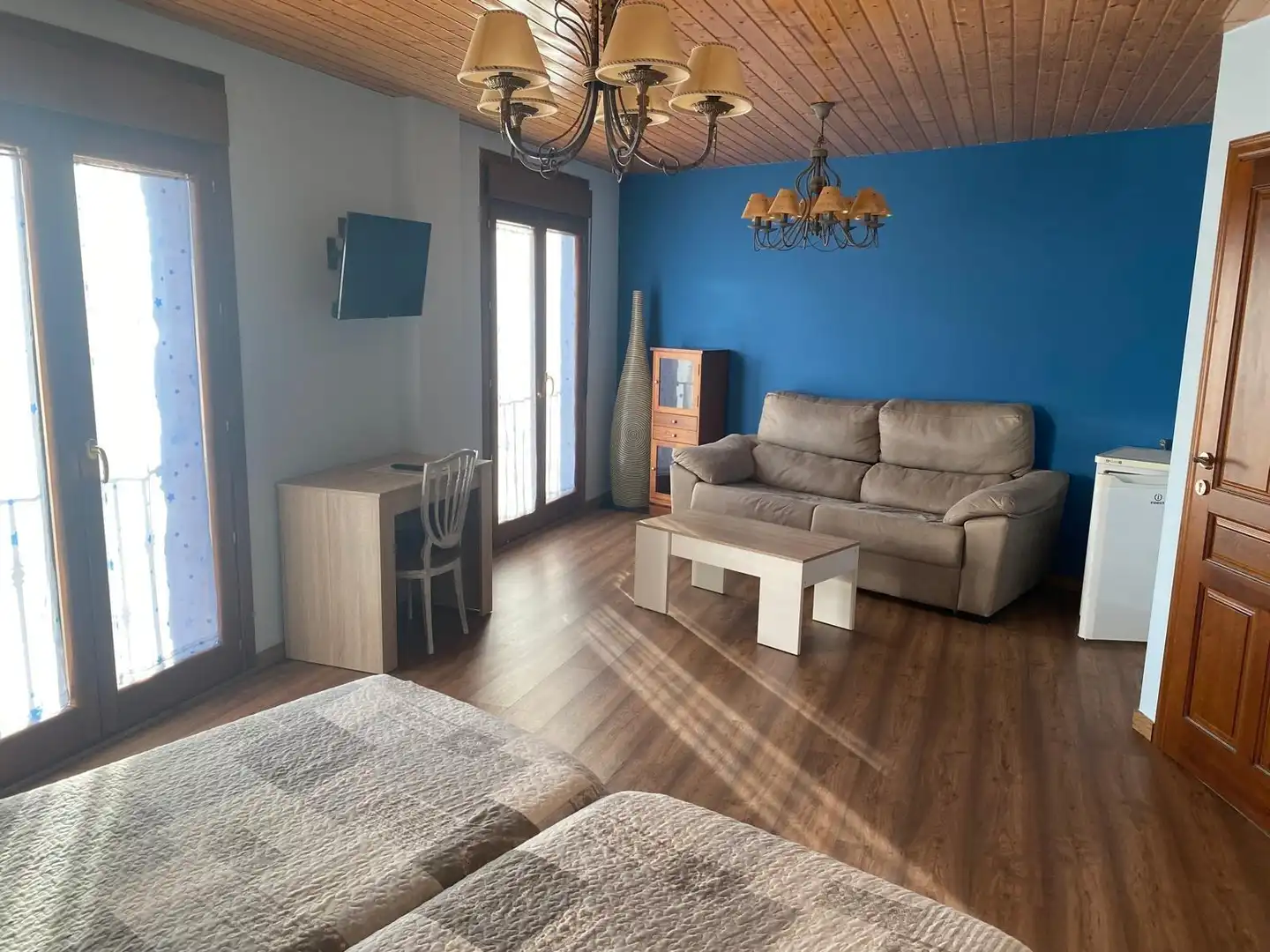 Sala de estar de Edificio en venta en Anento