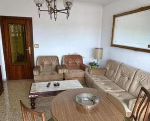 Sala d'estar de Pis de lloguer en Salamanca Capital amb Calefacció i Moblat