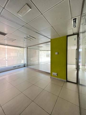 Local comercial en Alquiler en Carrer de Palau d'Ametlla en Montornès del Vallès