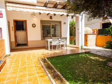 Adosado con jardín en venta en Calle POETA QUEROL