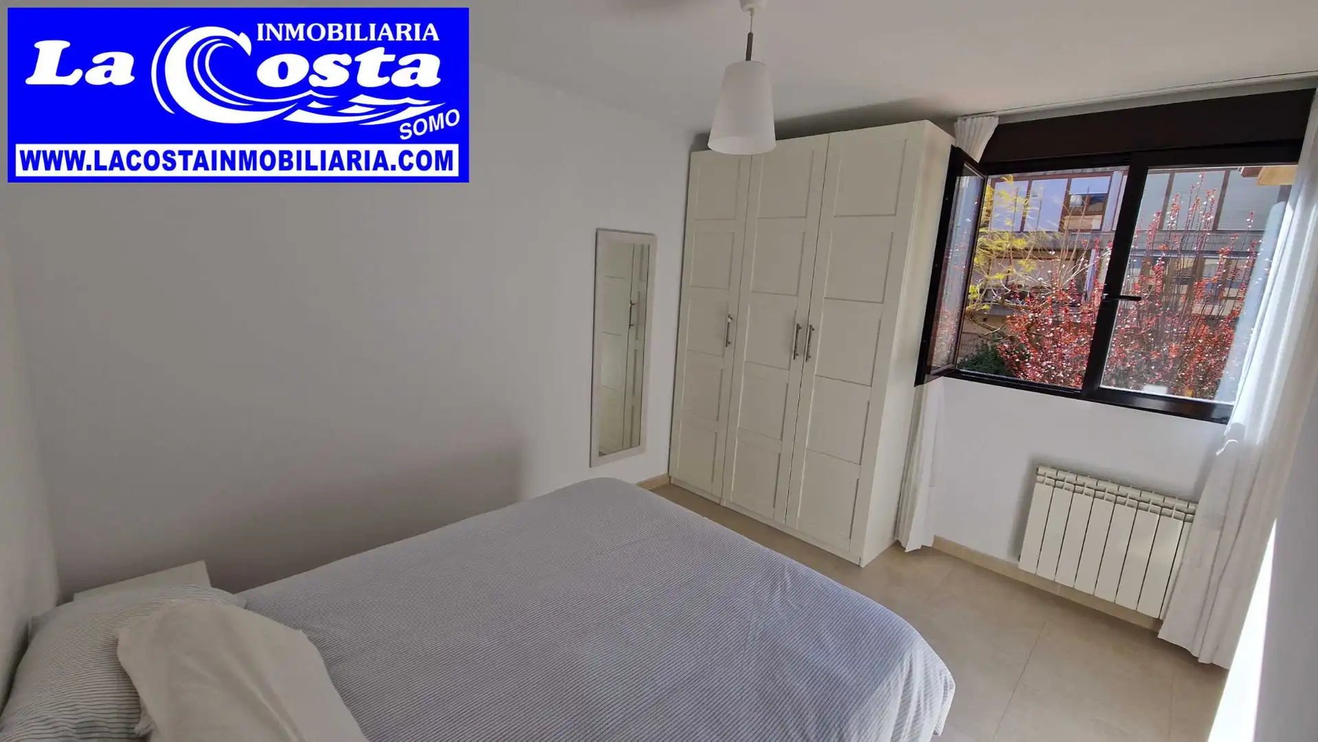 Schlafzimmer von Wohnung zum Verkauf in Ribamontán al Mar mit Heizung
