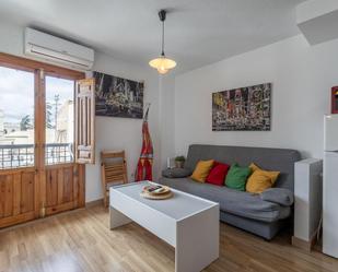 Sala d'estar de Apartament en venda en  Granada Capital amb Aire condicionat i Balcó