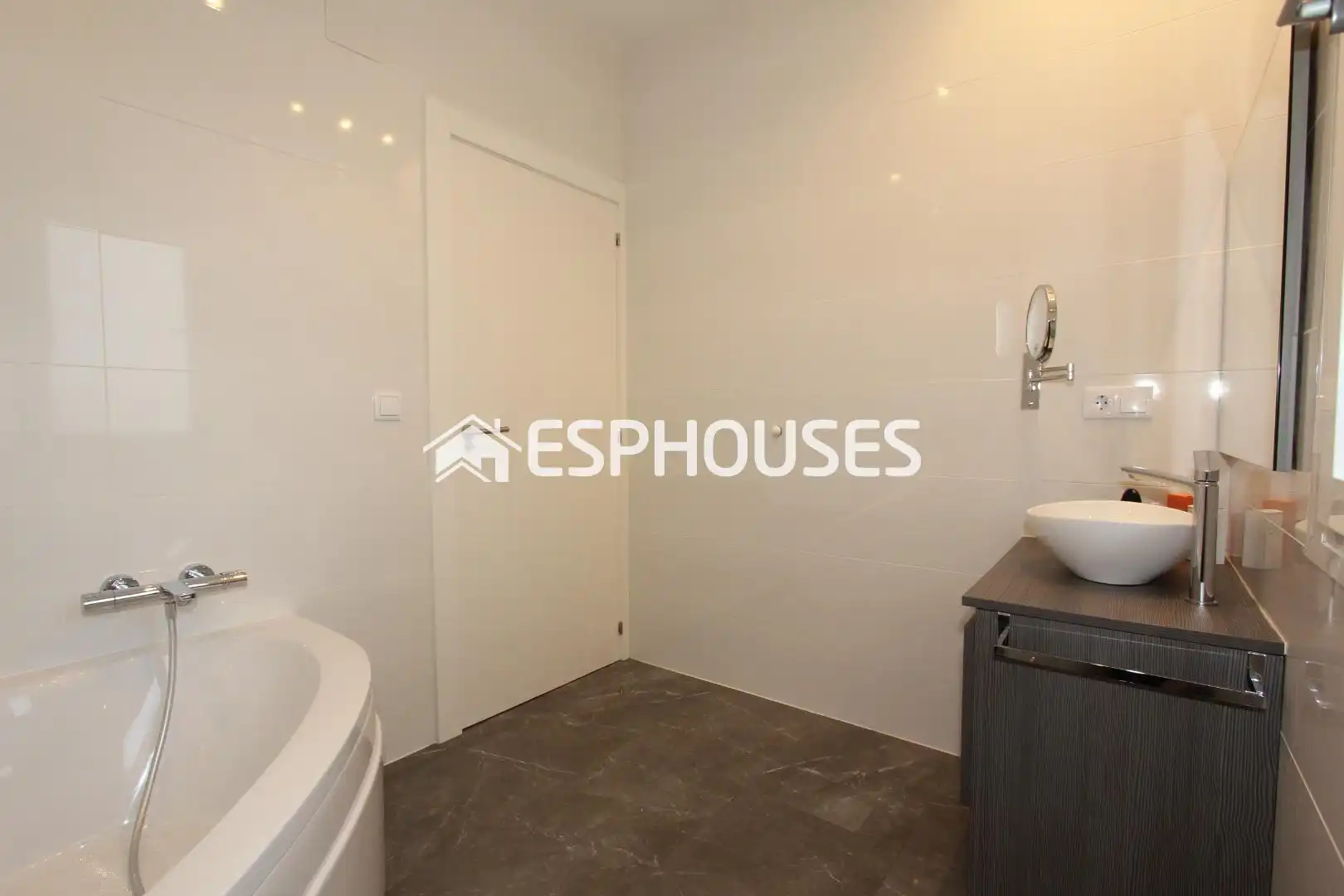 Baño de Casa o chalet en venta en Busot con Aire acondicionado, Calefacción y Terraza