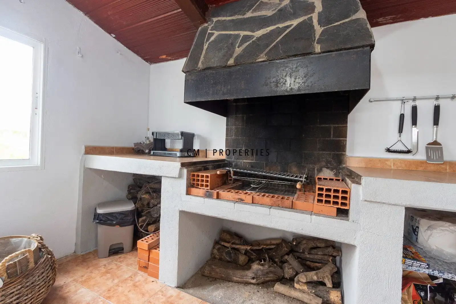 Kitchen of Houses for sale in Chiva  with Air Conditioner, Heating and Terrace