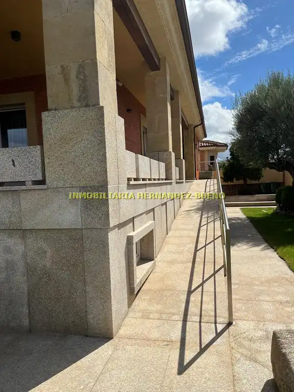 Terraza de Casa o chalet en venta en Carbajosa de la Sagrada con Aire acondicionado, Calefacción y Jardín privado