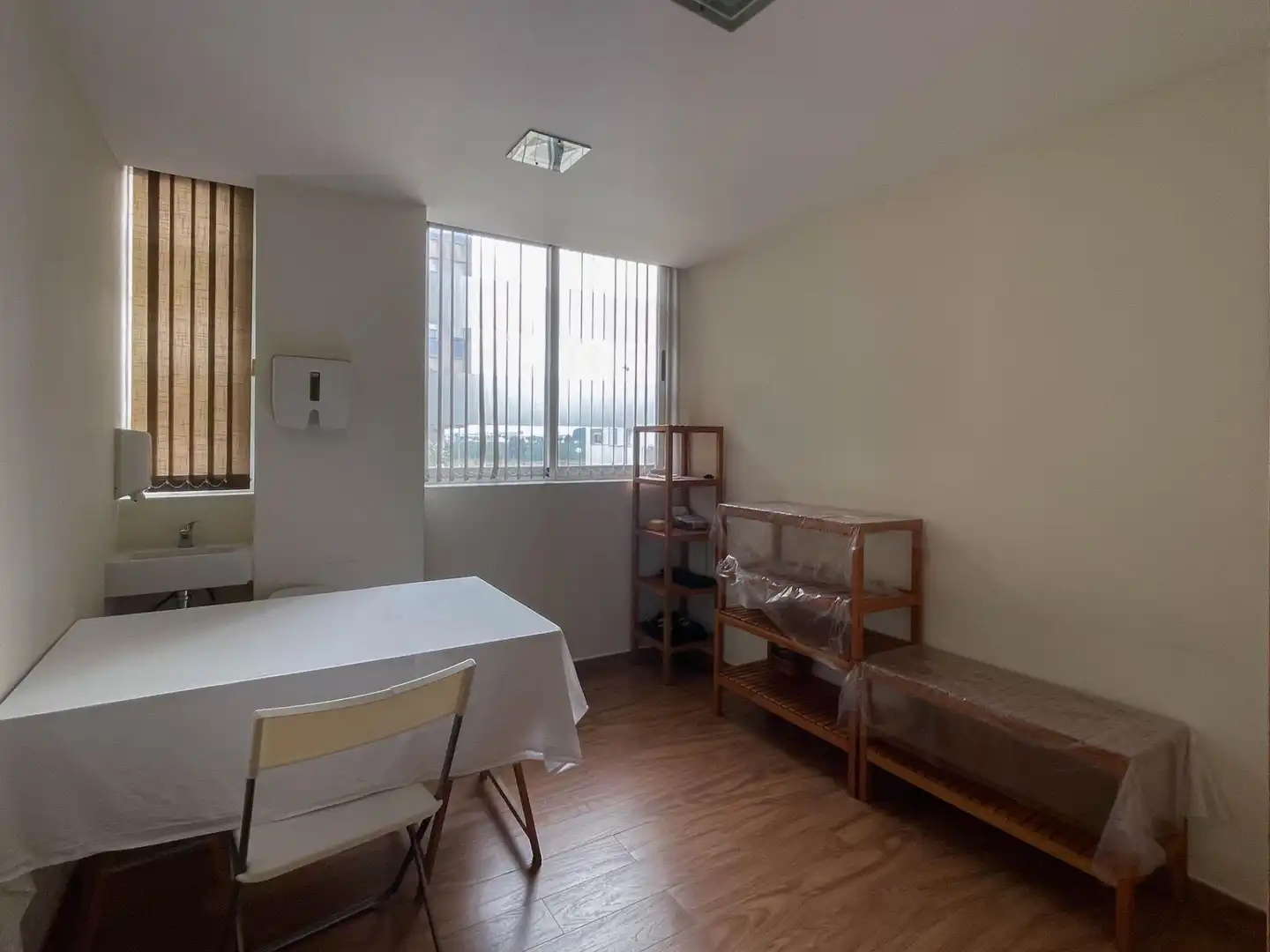 Habitación de Local de alquiler en Oliva con Aire acondicionado y Amueblado