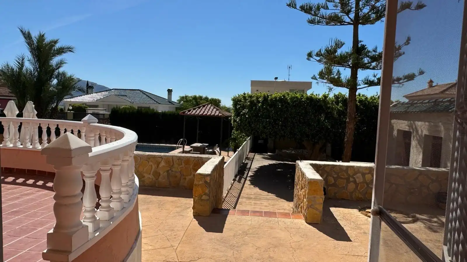 Terrassa de Casa o xalet en venda en Orihuela amb Aire condicionat, Jardí privat i Traster