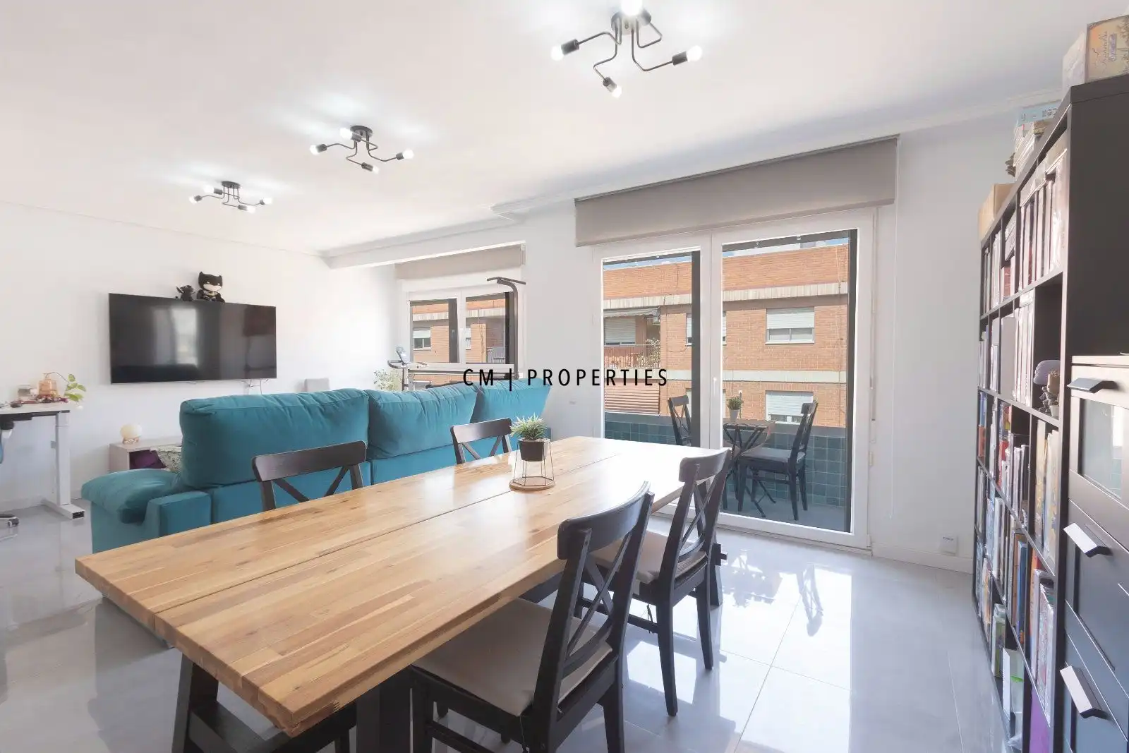 Flat with terrace for sale in Pintor Stolz