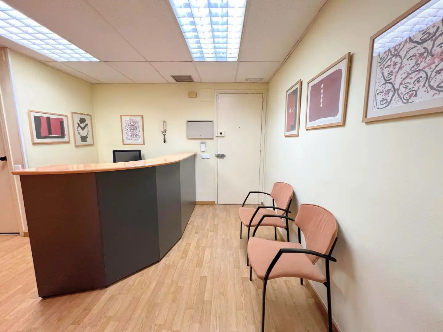 Oficina en venta en Barcelona con Aire acondicionado, Amueblado y Internet