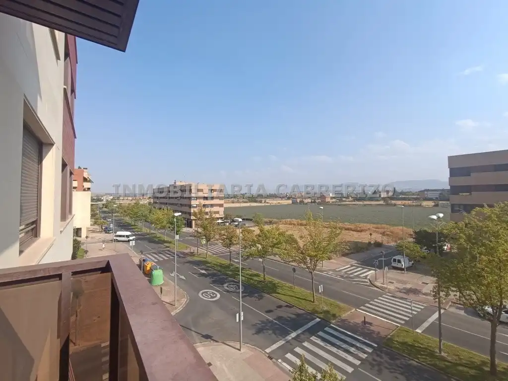 Außenansicht von Wohnungen zur Miete in  Logroño mit Klimaanlage, Heizung und Parkett