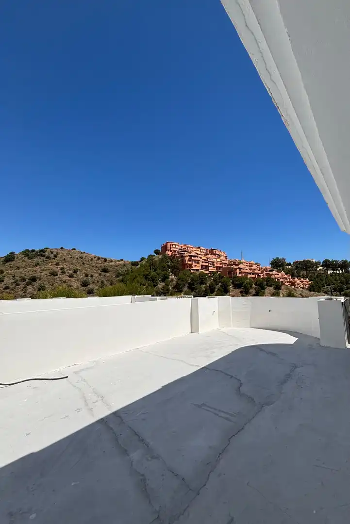 Àtic amb piscina en venda a torrox, imagen 12