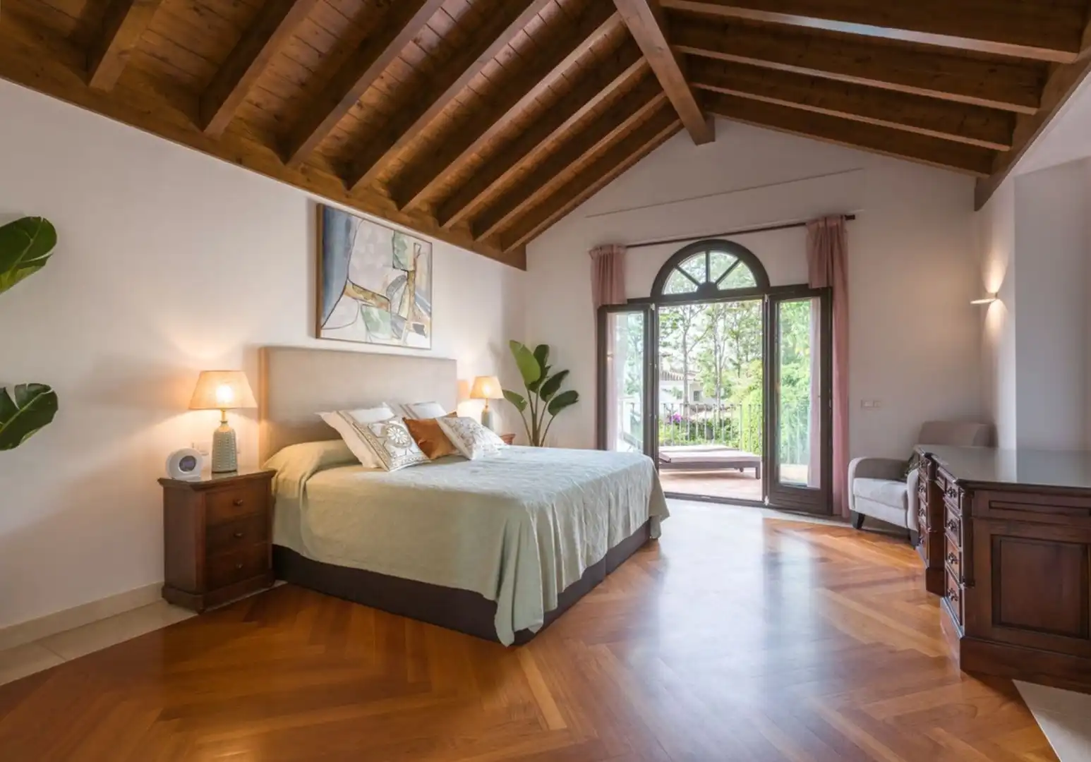 Dormitori de Casa o xalet de lloguer en Marbella amb Aire condicionat, Terrassa i Piscina