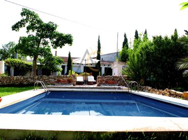 Chalet con piscina en venta en Monforte del Cid