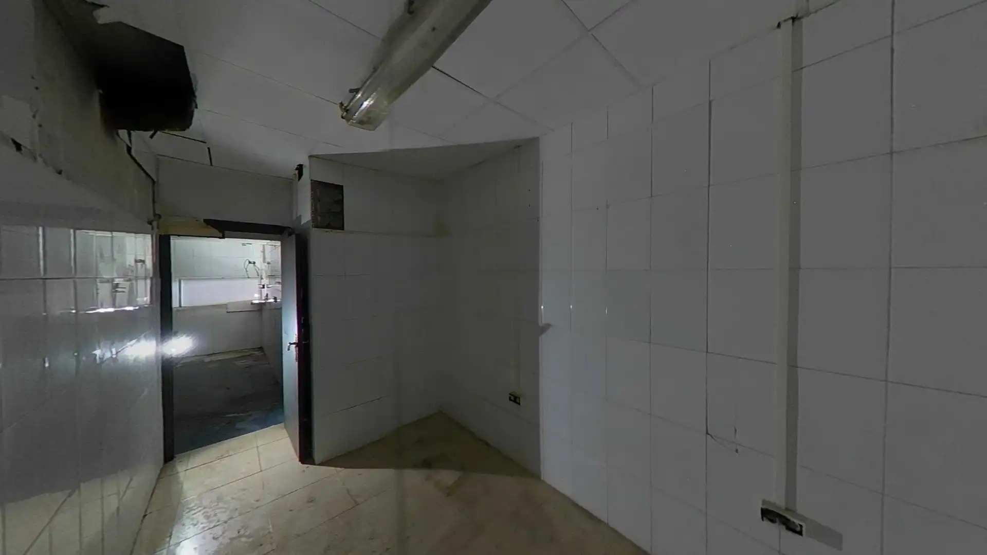 Local comercial en venda a Margarida Xirgu, imagen 11