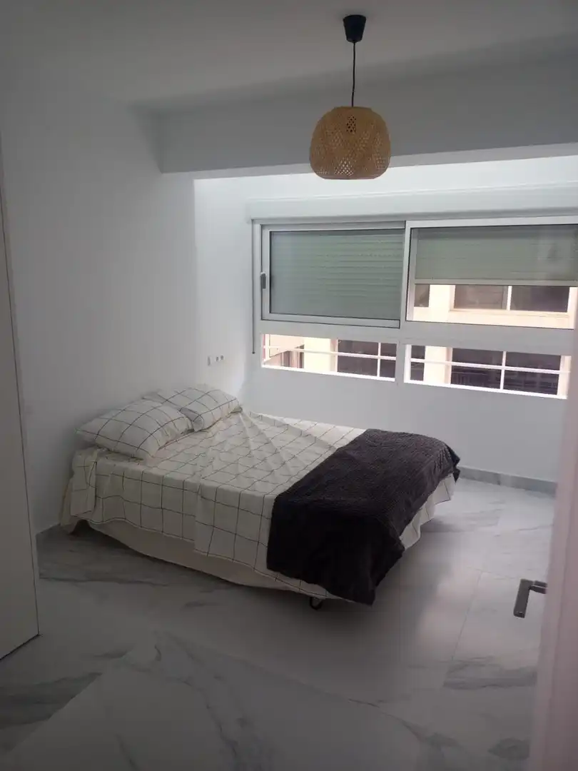 Flat for rent in Calle gerona, Barrio del Centro