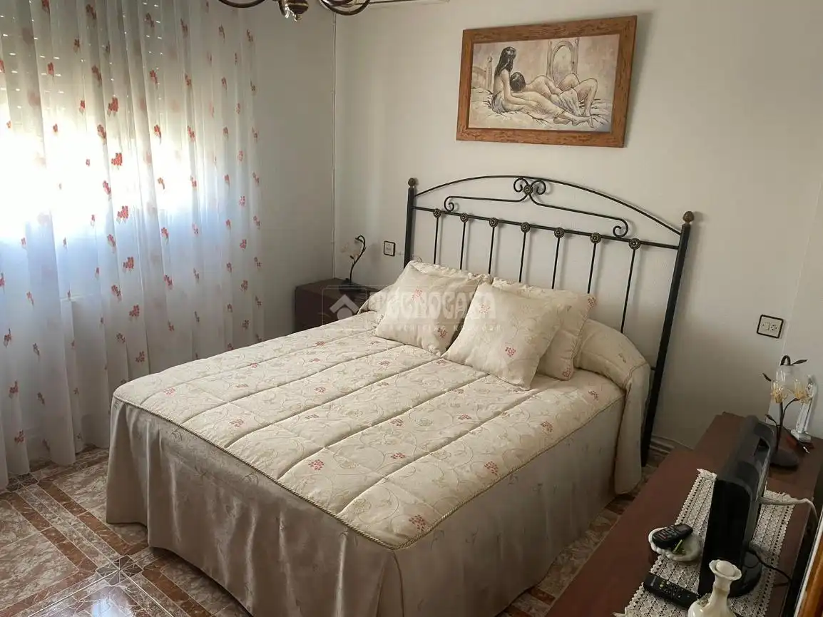 Habitación de Casa adosada en venta en Calera y Chozas con Aire acondicionado, Calefacción y Terraza