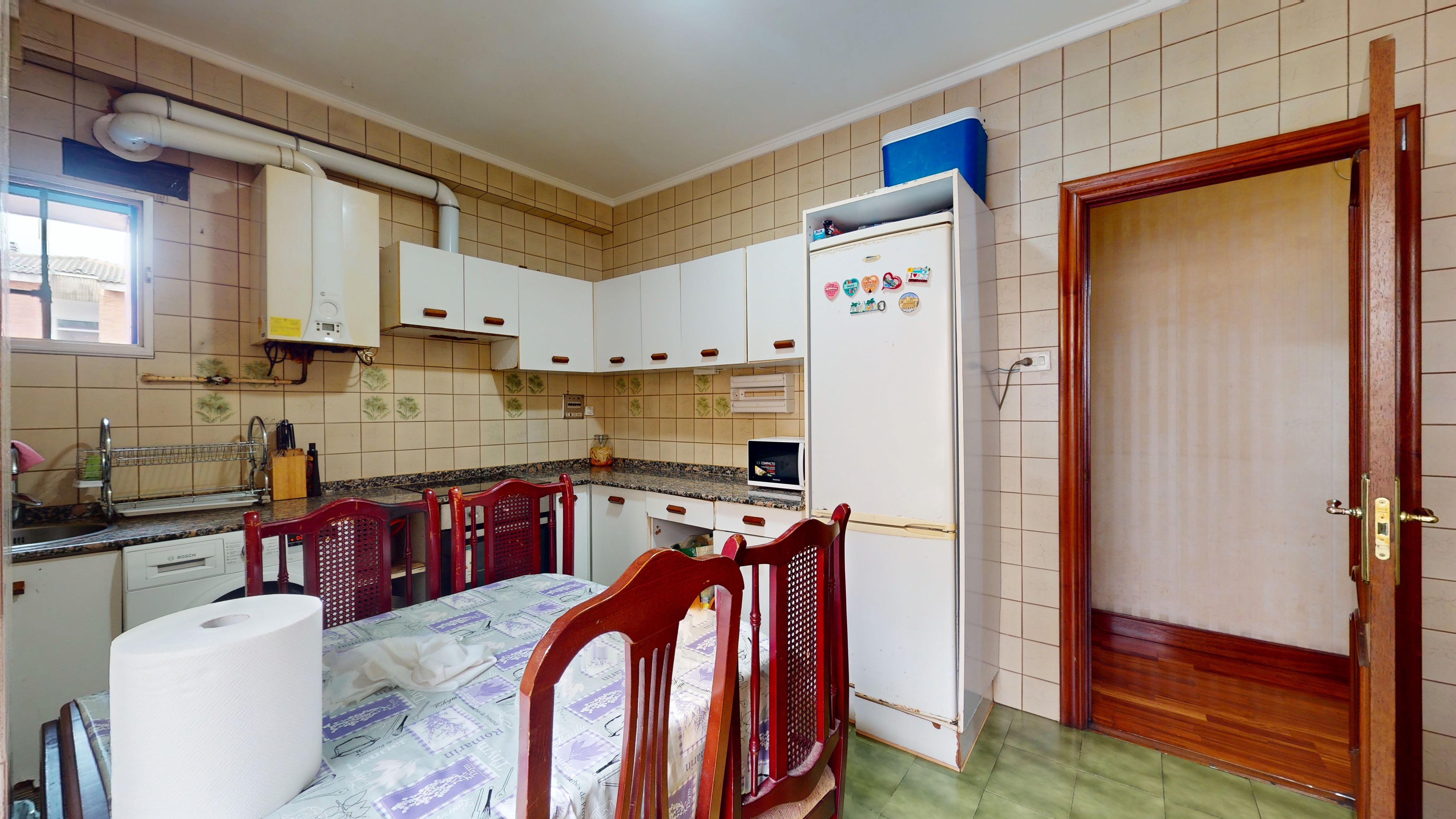 Cuina de Pis en venda en Bilbao  amb Calefacció