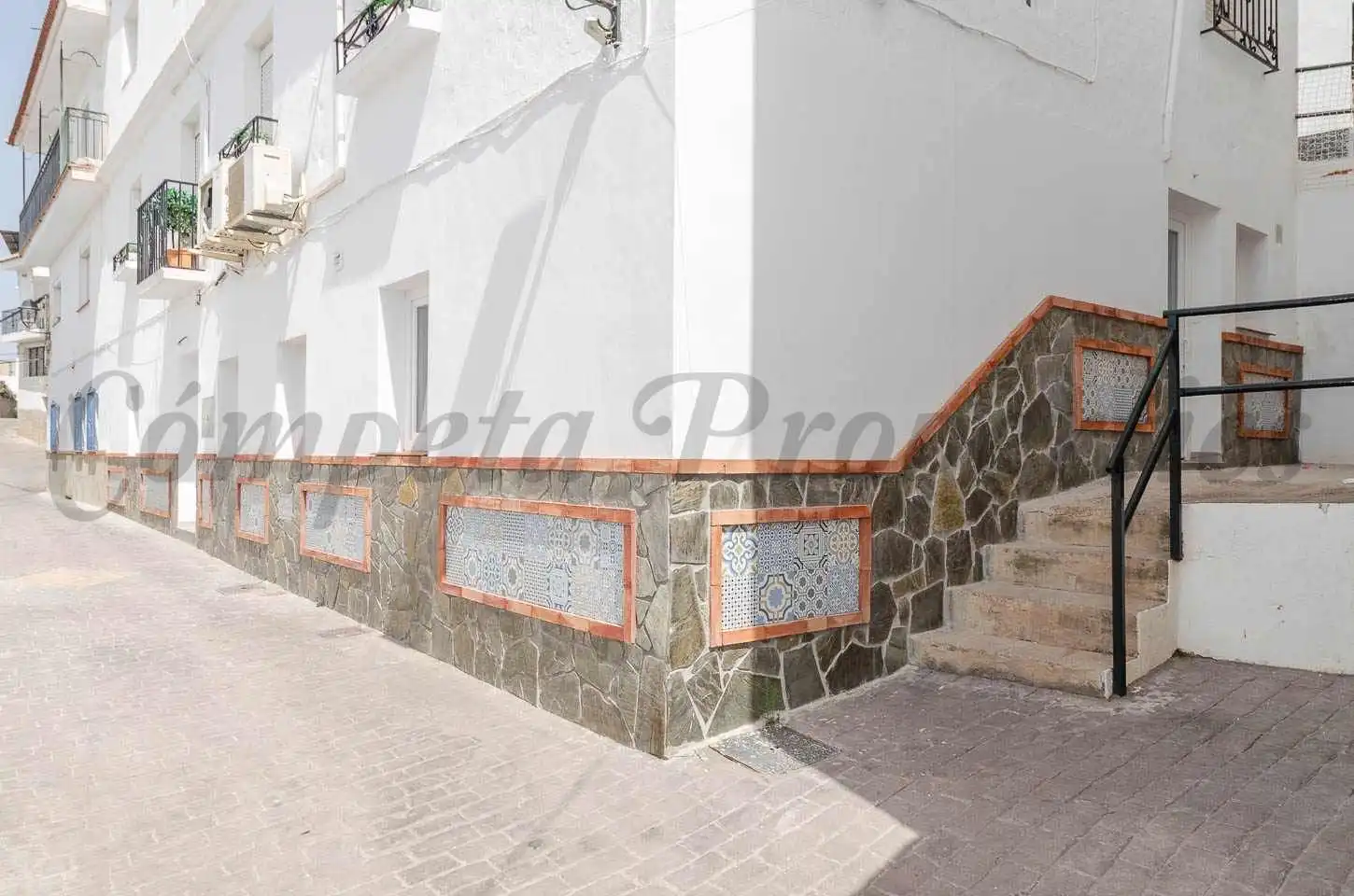 Vista exterior de Apartamento en venta en Cómpeta con Aire acondicionado