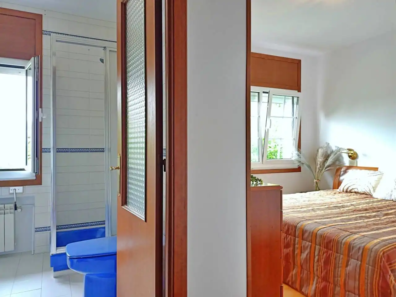 Habitación de Casa o chalet en venta en Oleiros con Calefacción