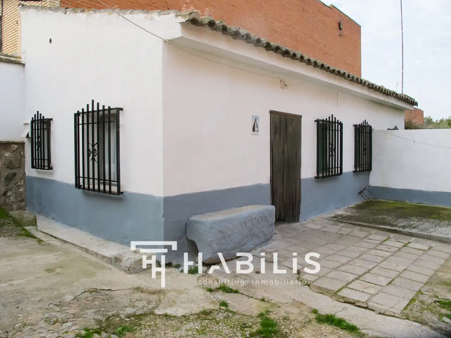 Außenansicht von Haus oder Chalet zum Verkauf in Argés