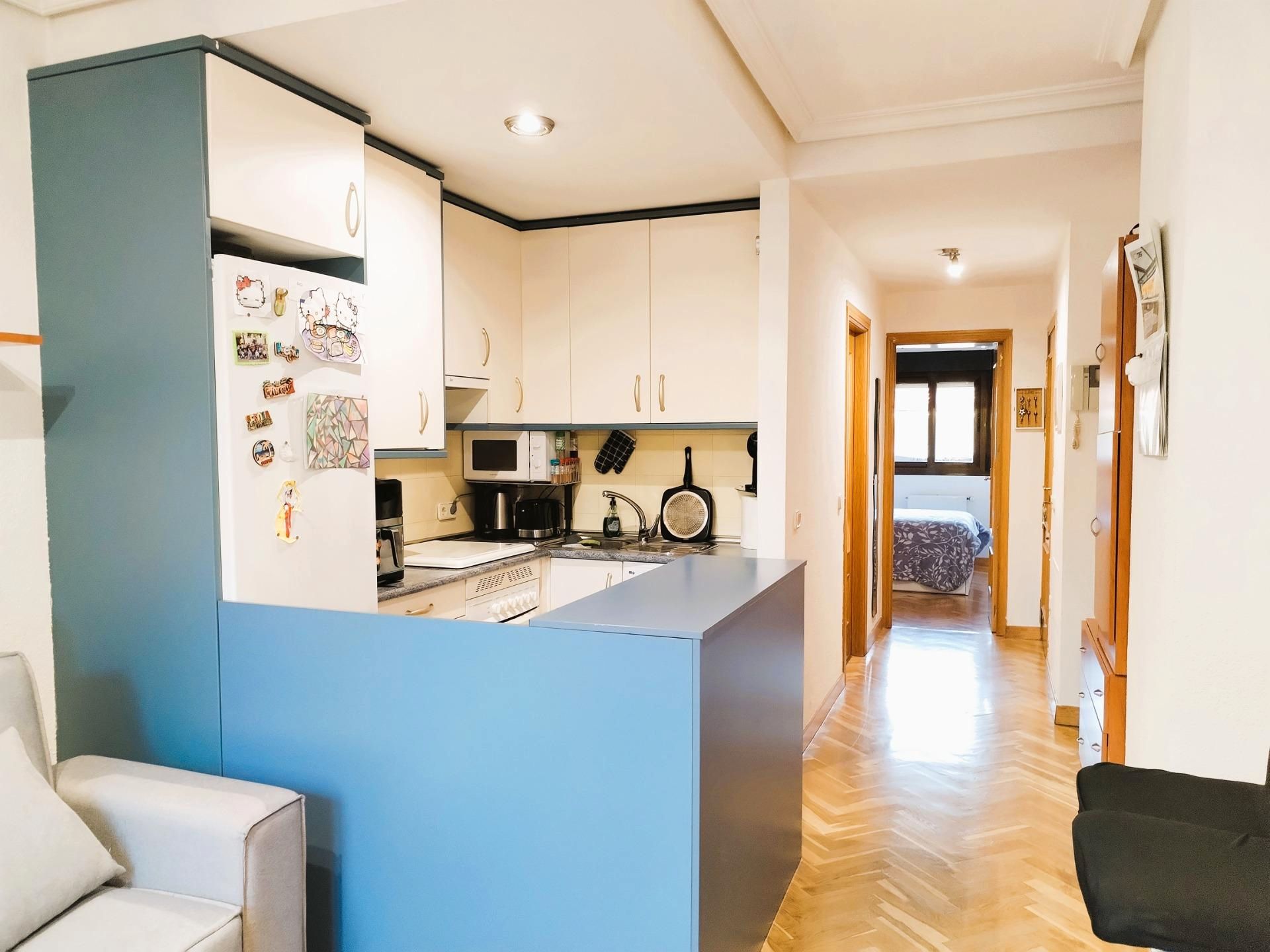 Kitchen of Apartment for sale in Velilla de San Antonio  with Heating, Parquet flooring and Oven