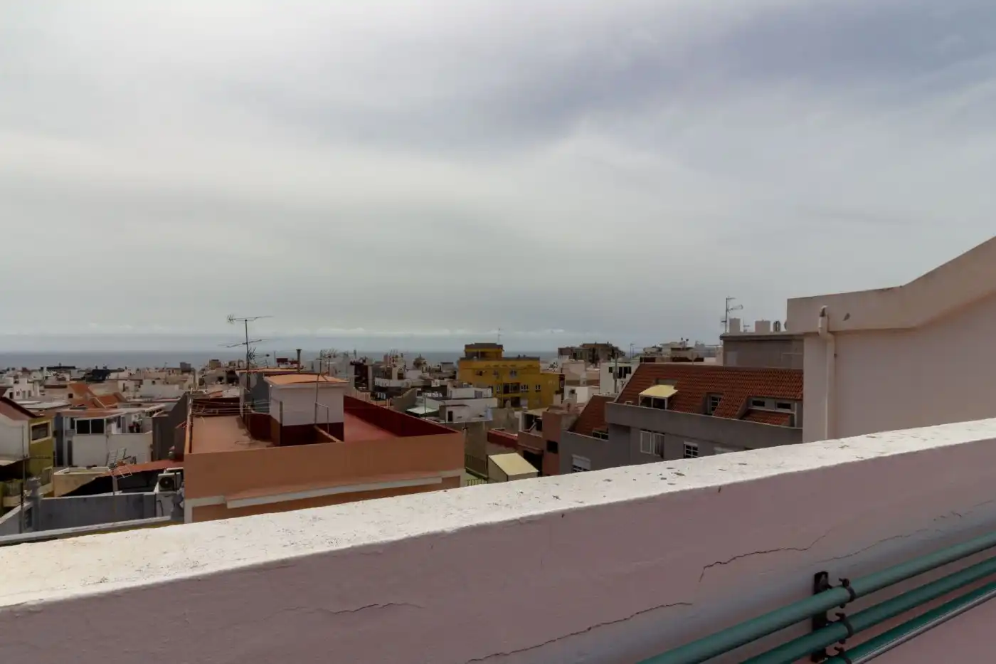 Vista exterior de Piso de alquiler en Santa Cruz de Tenerife con Balcón