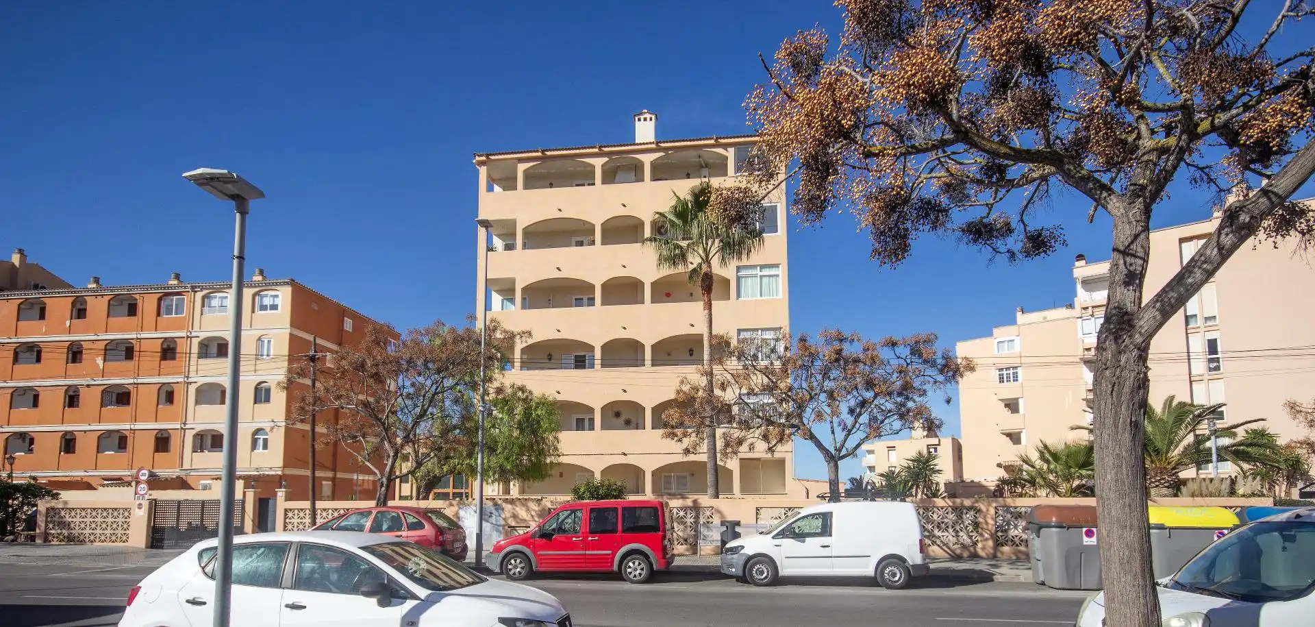 Außenansicht von Erdgeschoss zum Verkauf in Calvià mit Klimaanlage, Heizung und Terrasse