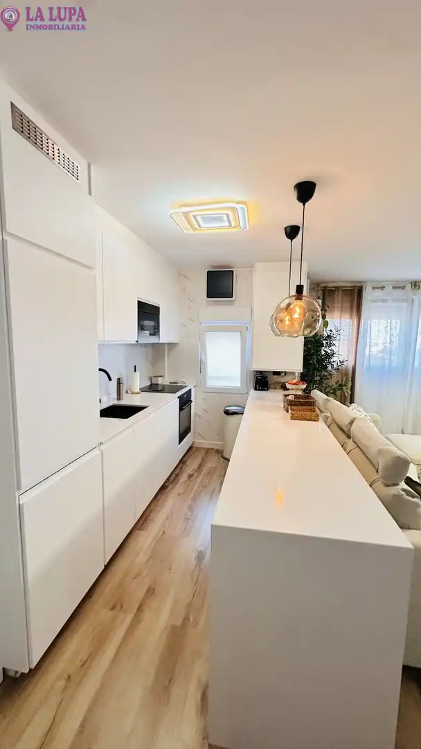 Kitchen of Flat for sale in Madrid  with Air Conditioner, Heating and Private garden