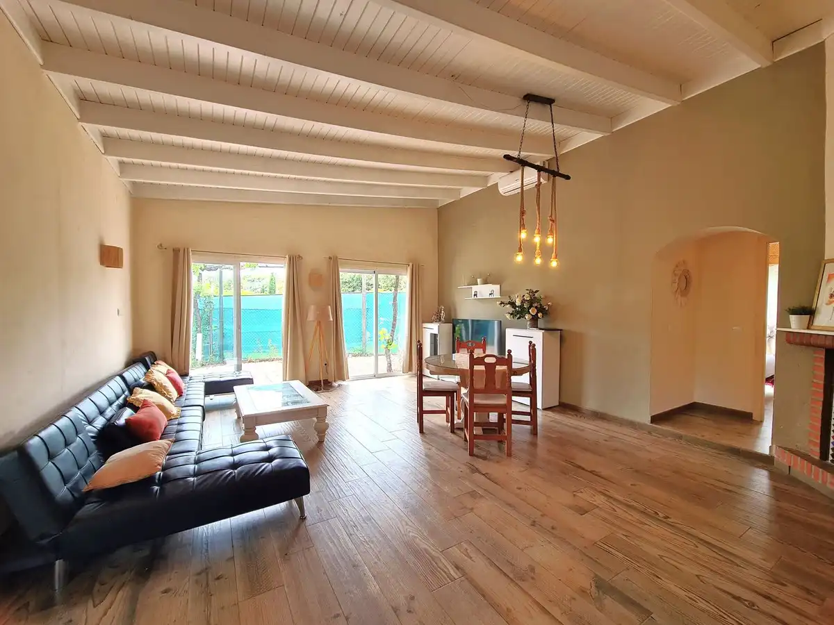 Chalet en venta en Calle Parque Central 5, imagen 2