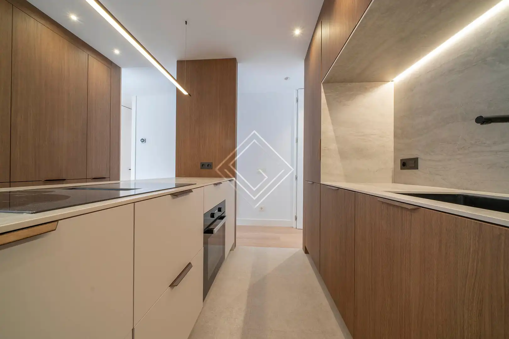 Küche von Wohnung zum Verkauf in Madrid mit Klimaanlage, Heizung und Terrasse