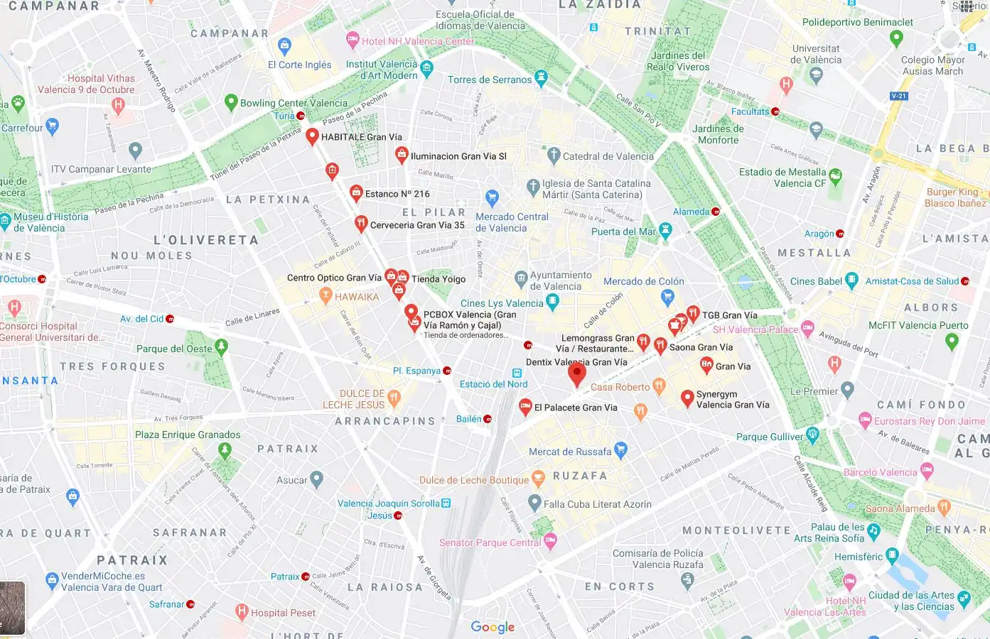 Ático de alquiler en Carrer de Martí, Gran Via