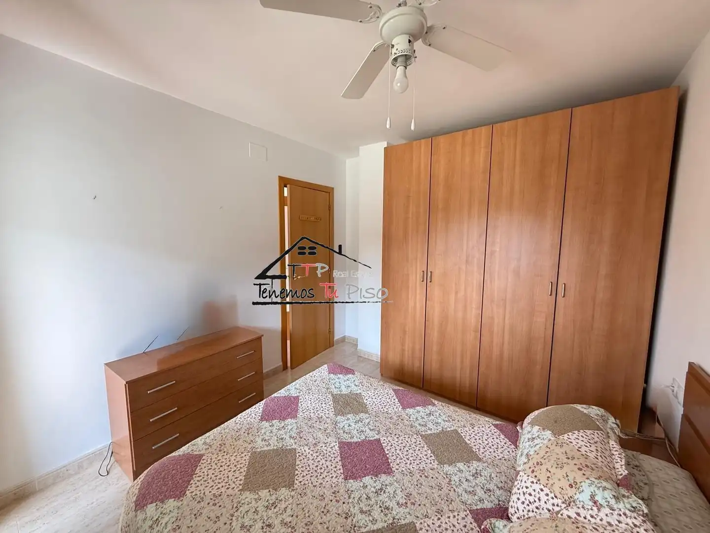 Habitación de Apartamento en venta en Benicarló con Terraza, Trastero y Amueblado