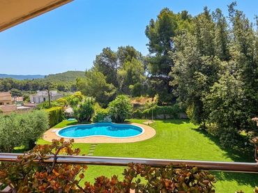 Maison avec piscine à vendre à Olèrdola