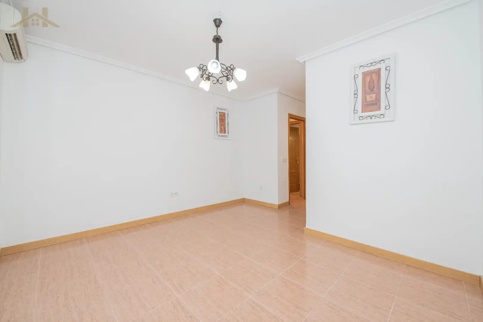 Detached homes for sale in Yeles  with Air Conditioner, Heating and Private garden